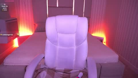 Snapshot of pixiepeachh chatting on November 8, 2025, 7:30 am pixiepeachh online show from November 8, 2025, 7:30 am