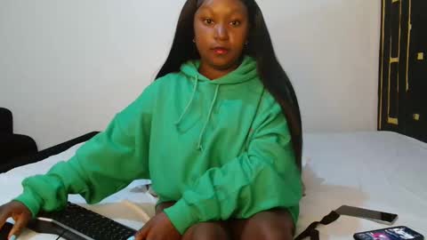 Snapshot of pixietease1 chatting on May 3, 2026, 3:40 pm pixietease1 online show from May 3, 2026, 3:40 pm