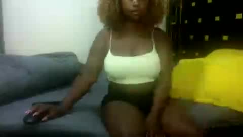 Snapshot of pixietease1 chatting on June 19, 2026, 8:40 am pixietease1 online show from June 19, 2026, 8:40 am