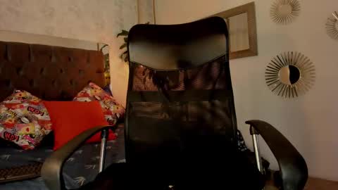 cris online show from February 22, 2025, 7:34 am