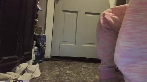 pizzedwife online show from June 8, 2026, 1:28 am