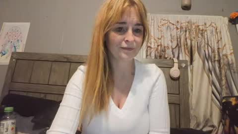 pizzedwife online show from June 14, 2026, 2:20 am