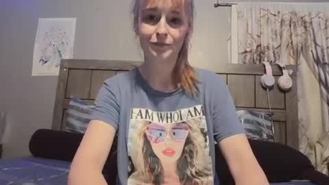 pizzedwife online show from July 8, 2026, 3:33 am