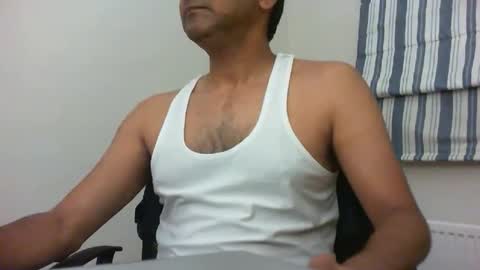 Snapshot of platino3026 chatting on October 8, 2025, 11:24 pm platino3026 online show from October 8, 2025, 11:24 pm