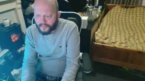 playboy_horny online show from February 20, 2026, 11:38 pm