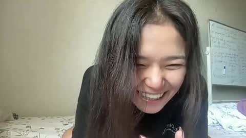 Snapshot of playful_dolphin chatting on July 5, 2026, 5:36 am Minji online show from July 5, 2026, 5:36 am