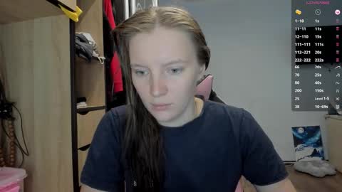 Snapshot of playful_mary chatting on September 18, 2025, 9:55 am Masha online show from September 18, 2025, 9:55 am