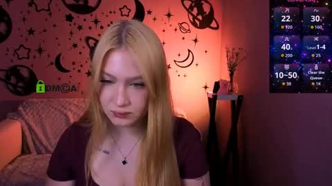 Snapshot of playful_sophie chatting on May 7, 2026, 8:14 pm Sophie online show from May 7, 2026, 8:14 pm