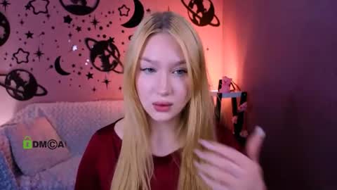 Snapshot of playful_sophie chatting on June 8, 2026, 7:14 pm Sophie online show from June 8, 2026, 7:14 pm