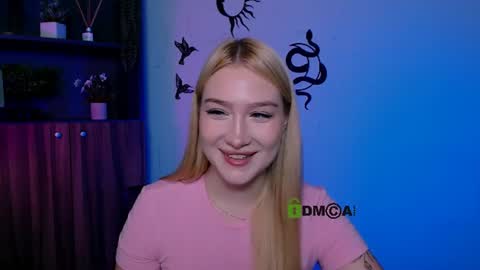 Sophie online show from July 30, 2026, 7:24 pm