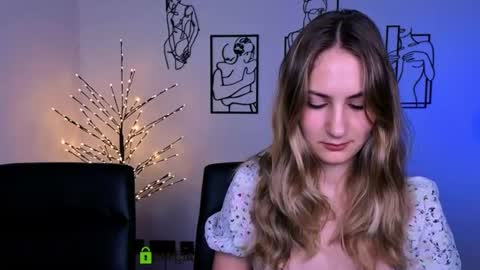Sophie online show from August 6, 2026, 7:16 pm