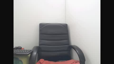playfullpaulina online show from April 29, 2026, 3:05 pm