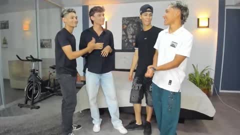   online show from November 7, 2025, 11:05 pm