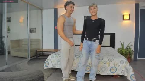   online show from November 19, 2025, 11:05 pm