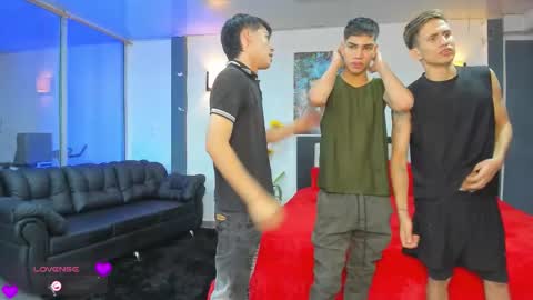   online show from February 5, 2026, 11:20 pm