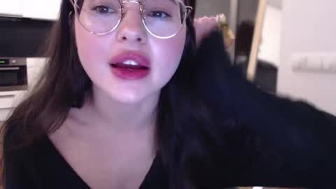 Snapshot of playnofuckinggames chatting on October 2, 2025, 9:33 pm Mary online show from October 2, 2025, 9:33 pm