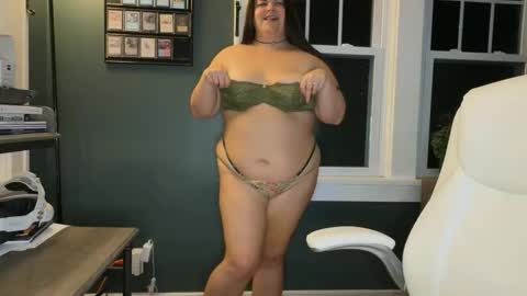 playwithbrittany online show from November 18, 2025, 11:15 pm