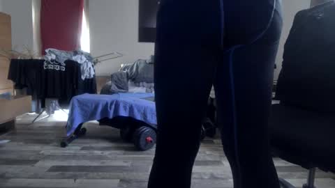 Snapshot of plboy23 chatting on November 2, 2025, 9:22 am Hello ask me . Im glad to see you here in my room. Welcome PVT is open online show from November 2, 2025, 9:22 am