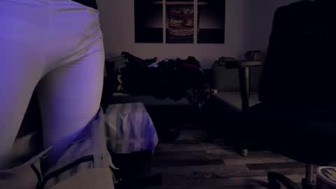 Snapshot of plboy23 chatting on November 24, 2025, 6:40 pm Hello ask me . Im glad to see you here in my room. Welcome PVT is open online show from November 24, 2025, 6:40 pm