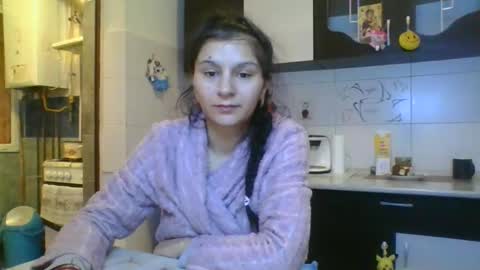Snapshot of pleas3s_sweet chatting on February 17, 2025, 3:15 am pleas3s_sweet online show from February 17, 2025, 3:15 am