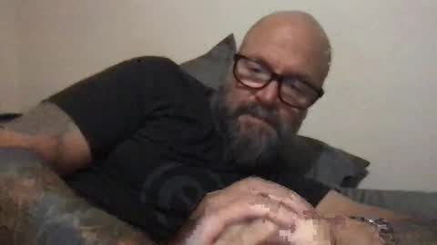 Snapshot of pleasesitonmycock chatting on December 18, 2024, 2:53 am PleaseSitOnMyCock online show from December 18, 2024, 2:53 am