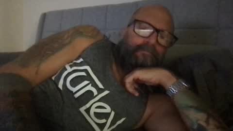 Snapshot of pleasesitonmycock chatting on December 1, 2025, 7:13 am PleaseSitOnMyCock online show from December 1, 2025, 7:13 am