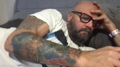 Snapshot of pleasesitonmycock chatting on February 17, 2026, 10:27 pm PleaseSitOnMyCock online show from February 17, 2026, 10:27 pm