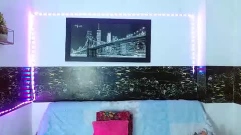 Zalome  online show from June 25, 2026, 3:17 am