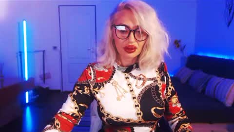 Snapshot of pleasureofgoods chatting on December 11, 2024, 9:23 pm Victoria online show from December 11, 2024, 9:23 pm