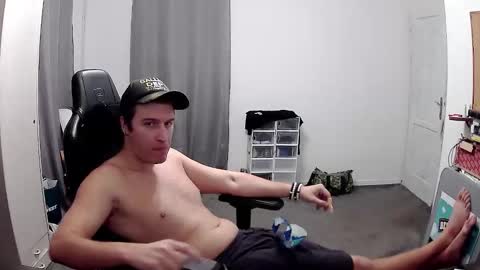 plkrisztian online show from October 26, 2025, 8:48 pm