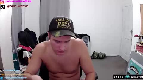 plkrisztian online show from December 3, 2025, 5:44 pm