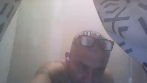 Snapshot of plmbrob chatting on December 5, 2024, 6:44 pm plmbrob online show from December 5, 2024, 6:44 pm