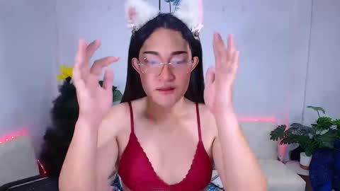 Snapshot of ploysaithailand chatting on May 16, 2026, 10:41 pm Ploysai online show from May 16, 2026, 10:41 pm