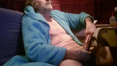 Fratzz online show from February 17, 2025, 9:52 pm