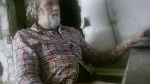 Snapshot of plus84u chatting on March 25, 2026, 11:38 am Fratzz online show from March 25, 2026, 11:38 am