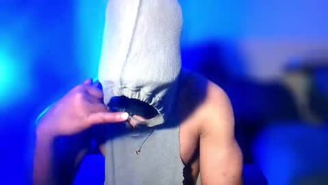 StraightPlush online show from September 9, 2025, 2:11 am