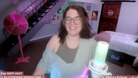 Snapshot of plutoprincess69 chatting on March 1, 2025, 2:26 am Pluto Princess online show from March 1, 2025, 2:26 am