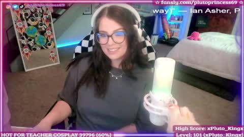 Snapshot of plutoprincess69 chatting on September 19, 2025, 6:15 am Pluto Princess online show from September 19, 2025, 6:15 am