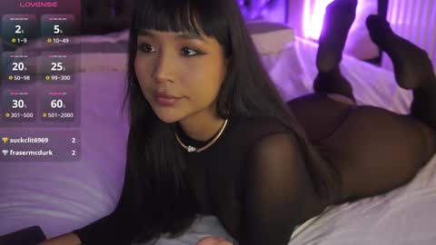 Snapshot of pocahontas000 chatting on March 5, 2025, 10:10 pm online show from March 5, 2025, 10:10 pm