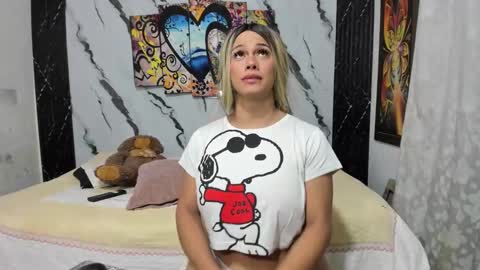 Snapshot of pocahontas_98113116 chatting on December 6, 2024, 12:34 am lesly pagina azul pocahontas982 online show from December 6, 2024, 12:34 am