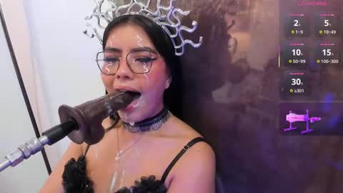 pocahontas_lantina online show from October 1, 2025, 4:18 am