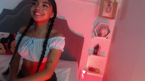 Snapshot of pocahontas_moon chatting on March 4, 2026, 3:18 pm Pocahontas online show from March 4, 2026, 3:18 pm