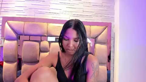 Snapshot of pocahontas_pow chatting on June 30, 2026, 11:55 am Pocahontas online show from June 30, 2026, 11:55 am