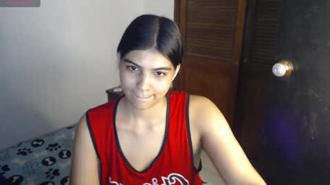 Snapshot of pocahontas_princess__ chatting on October 5, 2025, 5:17 am Pocahontas online show from October 5, 2025, 5:17 am