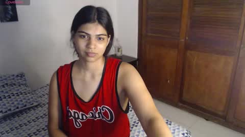 Snapshot of pocahontas_princess__ chatting on November 23, 2025, 4:45 am Pocahontas online show from November 23, 2025, 4:45 am