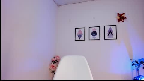 Snapshot of pocahontas_sensual chatting on January 24, 2025, 11:02 pm Jasmine online show from January 24, 2025, 11:02 pm