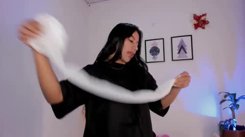 Snapshot of pocahontas_sensual chatting on February 8, 2025, 11:55 pm Jasmine online show from February 8, 2025, 11:55 pm