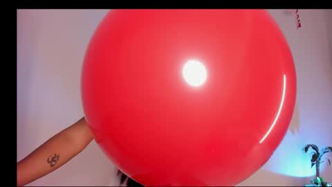 Snapshot of pocahontas_sensual chatting on February 21, 2025, 10:37 pm Jasmine online show from February 21, 2025, 10:37 pm