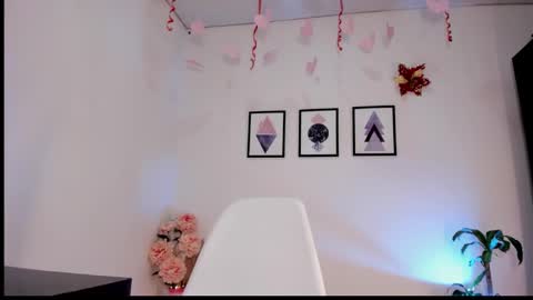 Snapshot of pocahontas_sensual chatting on February 28, 2025, 11:01 pm Jasmine online show from February 28, 2025, 11:01 pm