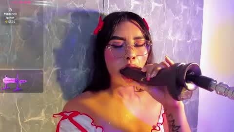 pocahonta online show from July 26, 2026, 2:42 am